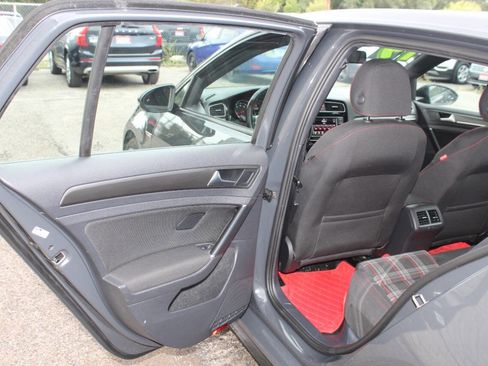 Used 2019 Volkswagen GTI Rabbit Edition image 17