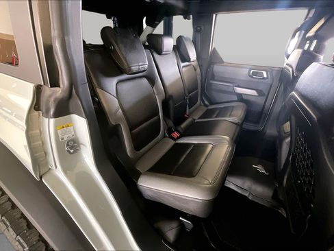Used 2023 Ford Bronco Black Diamond AWD/4WD image 17