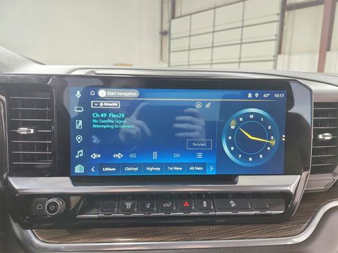 Used 2025 Chevrolet Silverado 2500 LT image 27