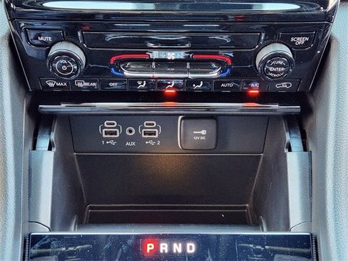 New 2025 Jeep Grand Cherokee Laredo X image 15