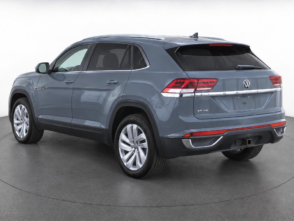 Used 2021 Volkswagen Atlas Cross Sport SE w/ Panoramic Sunroof Package FWD image 4