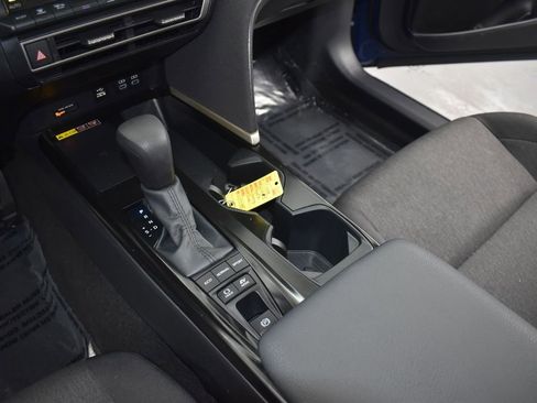 Used 2025 Toyota Camry LE image 25