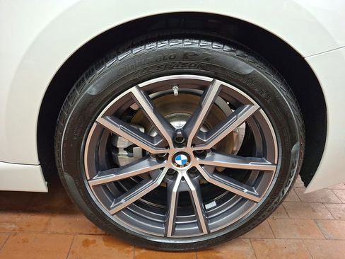 Used 2025 BMW 230i xDrive Coupe w/ Premium Package image 8