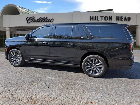 Used 2021 Cadillac Escalade ESV Sport Platinum image 3