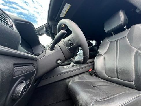 Used 2024 Jeep Wagoneer L Series II w/ Flexible Seating Group AWD/4WD image 14