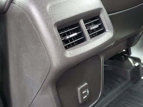 Used 2024 GMC Terrain SLE w/ Driver Convenience Package AWD/4WD image 13