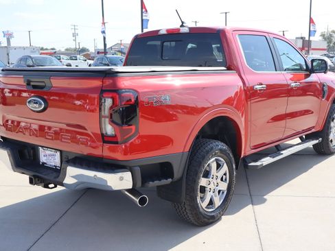 Used 2024 Ford Ranger Lariat w/ FX4 Off-Road Package image 5