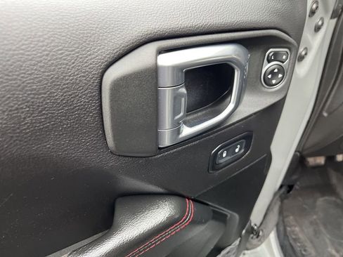 Used 2023 Jeep Wrangler Rubicon image 31