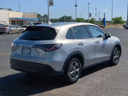 New 2026 Honda HR-V LX image 8