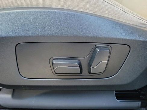 Used 2023 BMW X1 xDrive28i w/ Premium Package AWD/4WD image 11