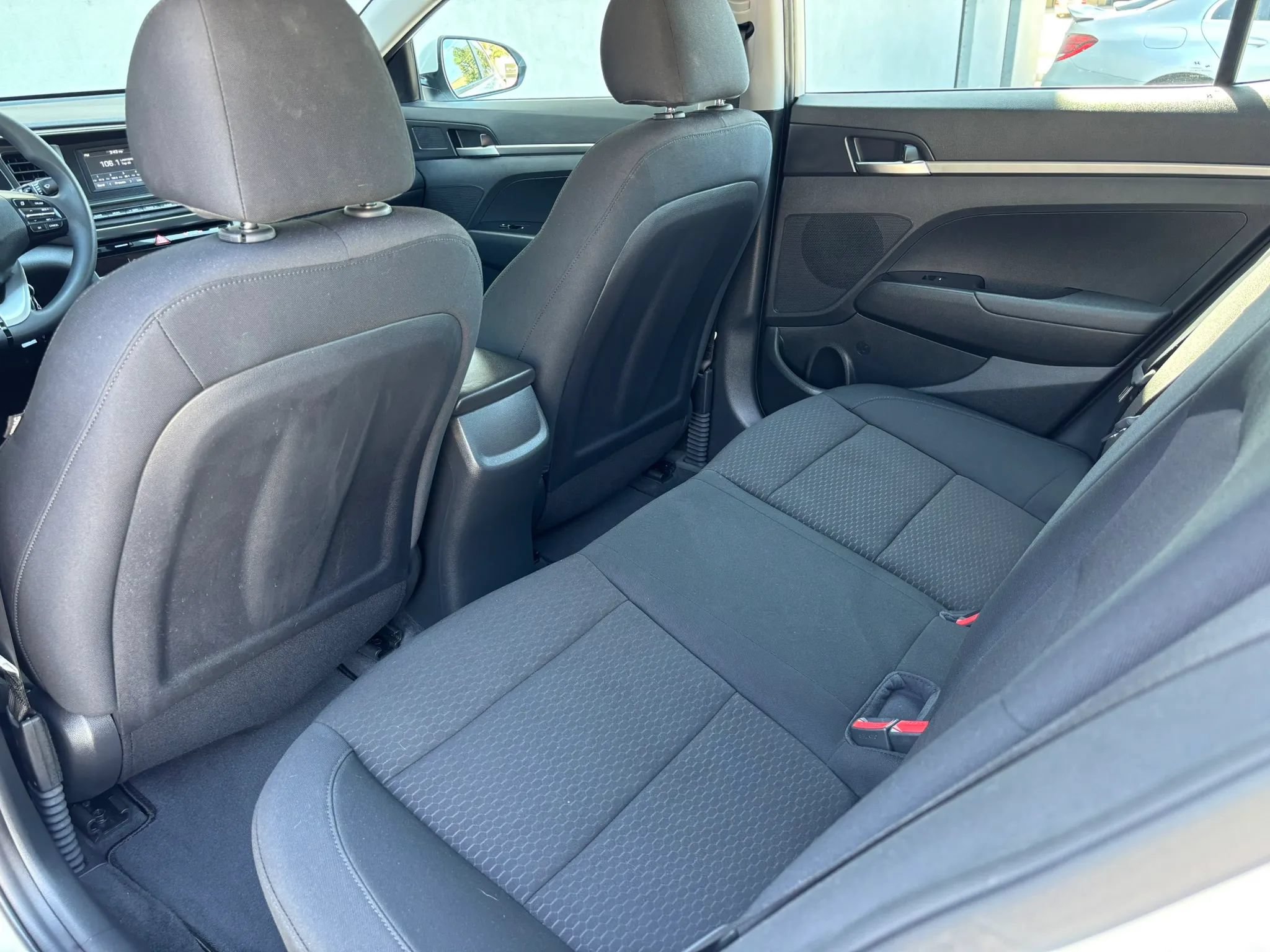 Used 2020 Hyundai Elantra SE w/ Cargo Package (C1) FWD image 45