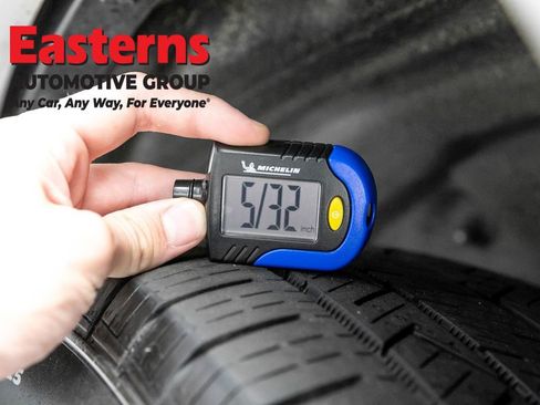 Used 2022 Jeep Grand Cherokee Overland AWD/4WD image 30