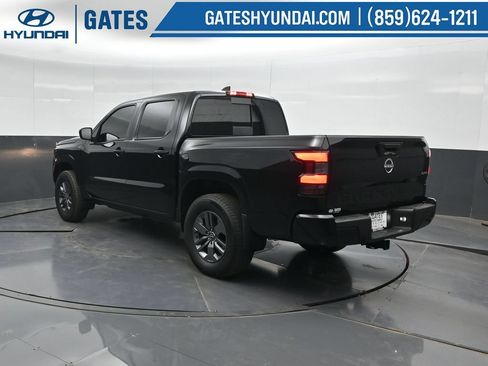 Used 2025 Nissan Frontier SV w/ SV Convenience Package AWD/4WD image 8