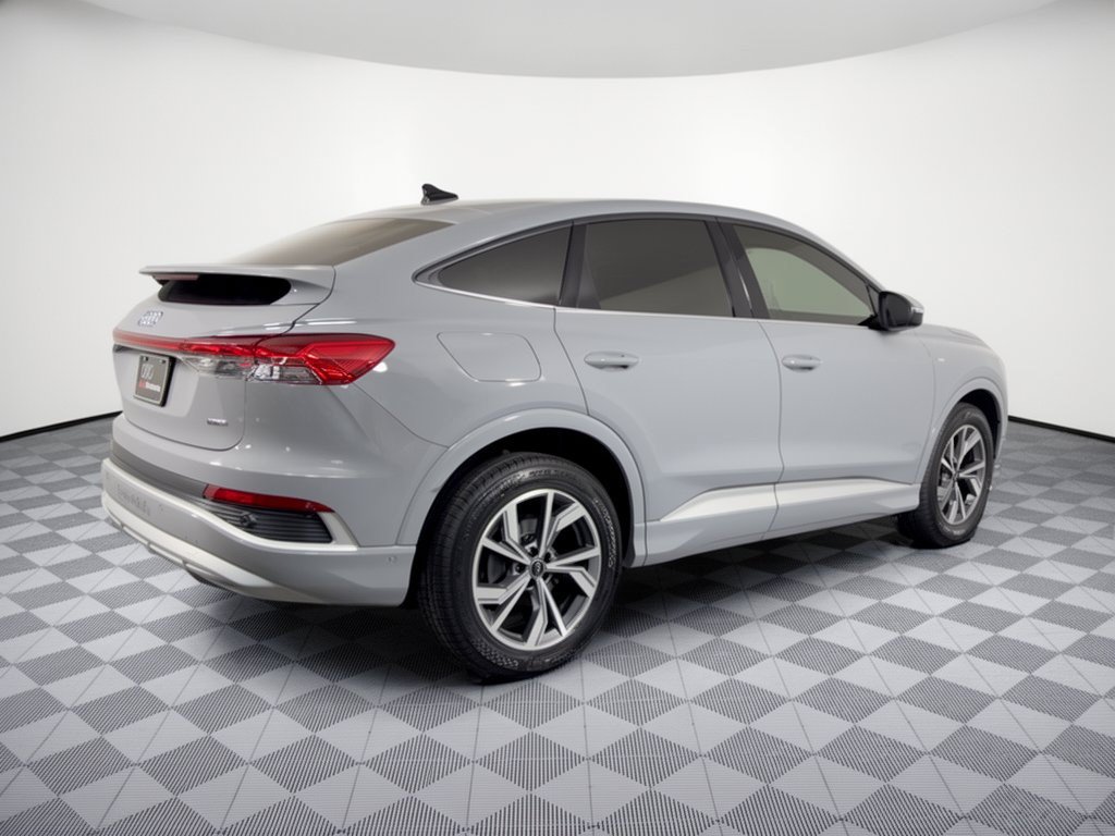 Used 2023 Audi Q4 e-tron Prestige AWD/4WD image 9