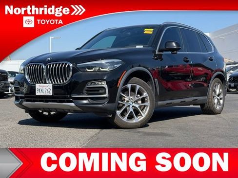 Used 2019 BMW X5 xDrive40i w/ Premium Package 2 AWD/4WD image 2