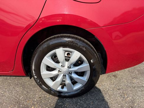 Used 2014 Toyota Corolla LE FWD image 20