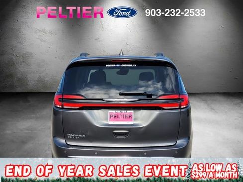 Used 2022 Chrysler Pacifica Touring-L image 5