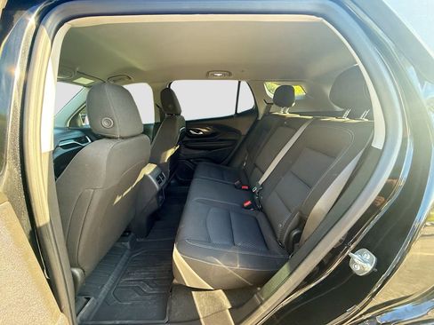 Used 2024 GMC Terrain SLE w/ Driver Convenience Package image 22