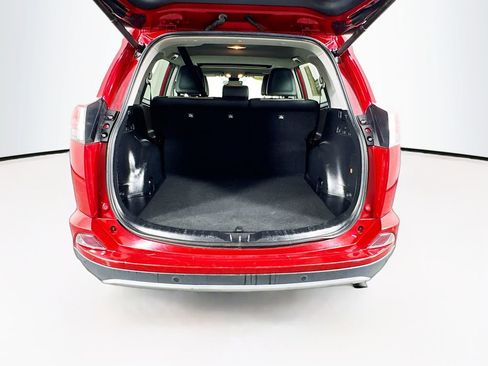 Used 2017 Toyota RAV4 Limited image 29