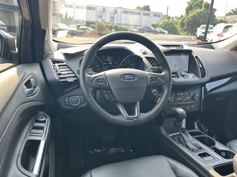 Used 2017 Ford Escape Titanium FWD image 26