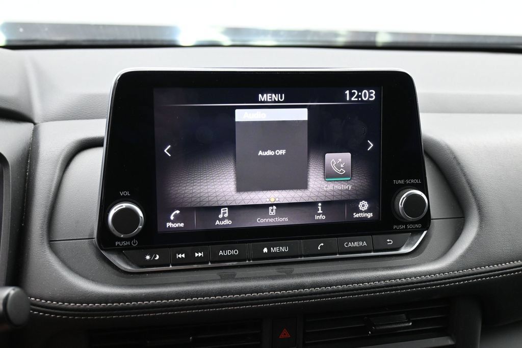 Used 2024 Nissan Rogue S AWD/4WD image 14