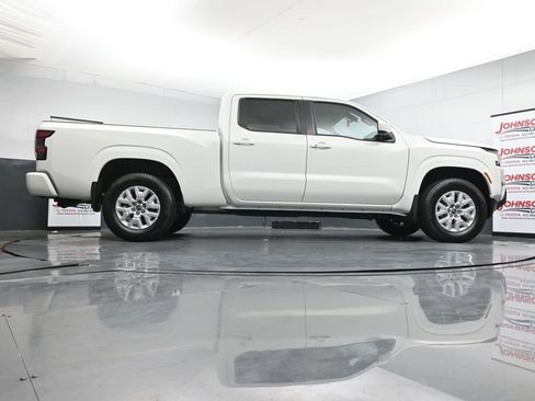 Used 2023 Nissan Frontier SV w/ Technology Package AWD/4WD image 38