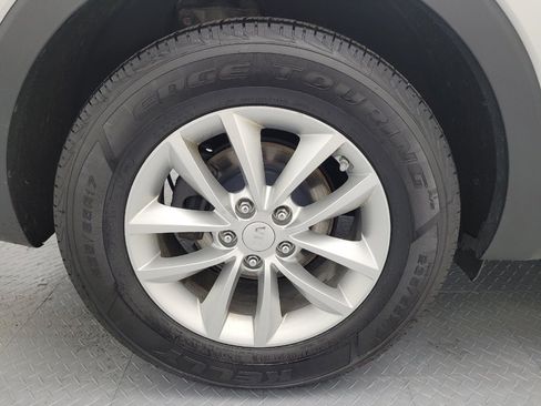 Used 2017 Kia Sorento AWD image 31