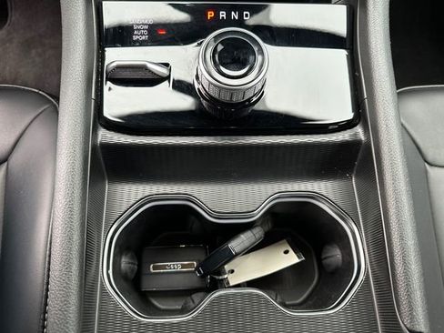 Certified 2025 Jeep Grand Cherokee Limited w/ MOPAR Finishing Package image 35