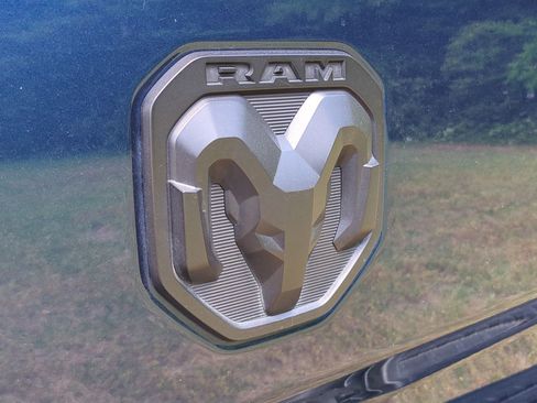 Used 2024 RAM 2500 Big Horn w/ Night Edition AWD/4WD image 22