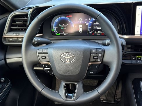 New 2026 Toyota Crown XLE image 21