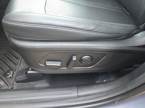 Used 2023 Kia Sorento SX image 17