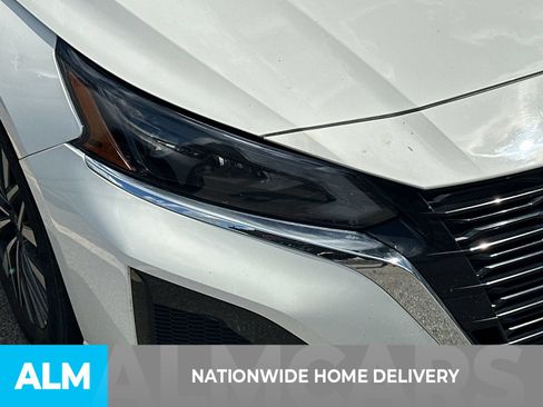 Used 2025 Nissan Altima 2.5 SV FWD image 4
