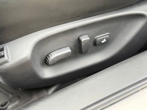 Used 2014 INFINITI Q50 AWD w/ Technology Package image 17