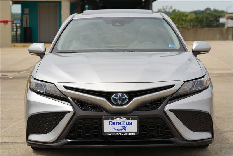 Used 2024 Toyota Camry SE w/ Audio Upgrade Package FWD image 8