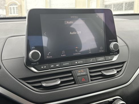 Used 2022 Nissan Altima 2.5 SV image 15