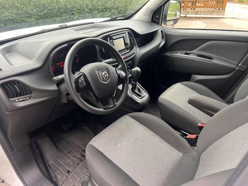 Used 2022 RAM ProMaster City Tradesman image 9