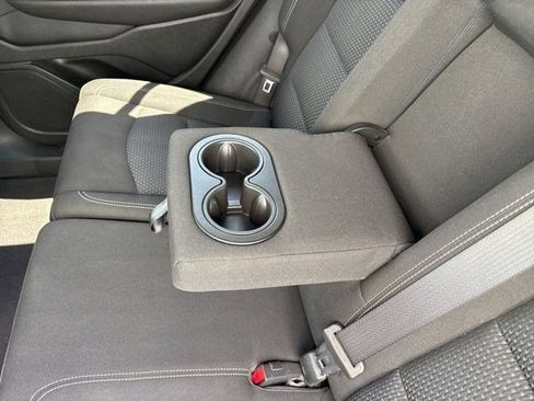 Used 2022 GMC Terrain SLE w/ Driver Convenience Package FWD image 32