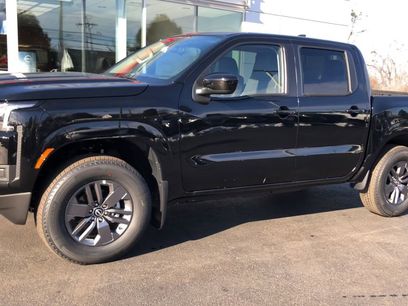 New 2026 Nissan Frontier SV w/ SV Convenience Package