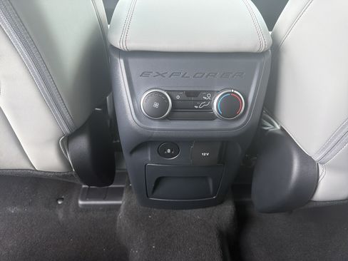 New 2026 Ford Explorer Active w/ Active Comfort Package AWD/4WD image 25