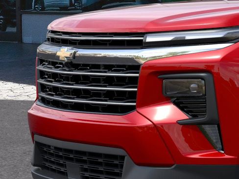 New 2026 Chevrolet Traverse LT w/ Sun and Wheel Package FWD image 41
