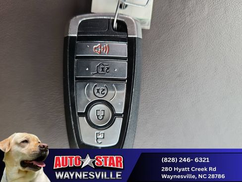Used 2020 Ford Explorer Platinum w/ Premium Technology Package AWD/4WD image 30