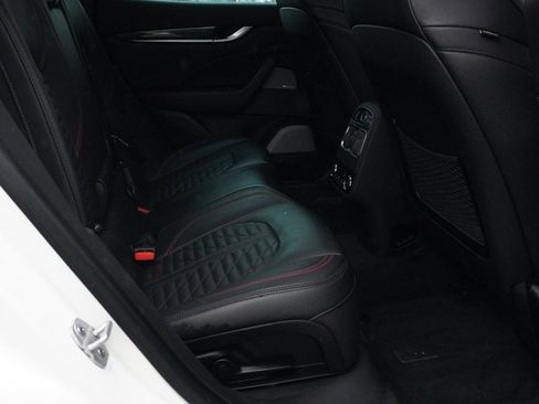 Used 2019 Maserati Levante GTS image 32