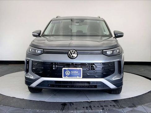 Certified 2025 Volkswagen Tiguan S AWD/4WD image 8
