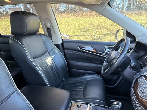 Used 2019 INFINITI QX60 Luxe w/ Sensory Package image 12