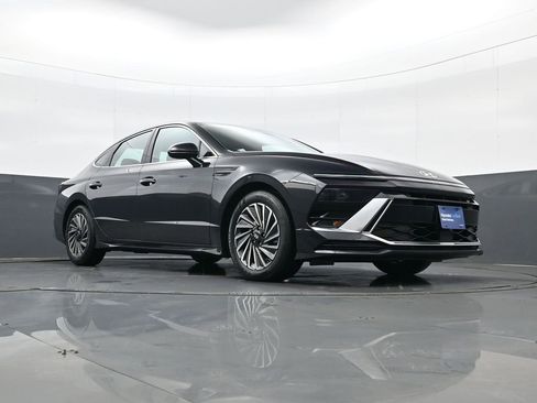 Certified 2025 Hyundai Sonata SEL image 23