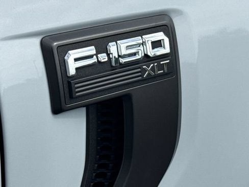 Used 2022 Ford F150 XLT w/ Equipment Group 302A High AWD/4WD image 17
