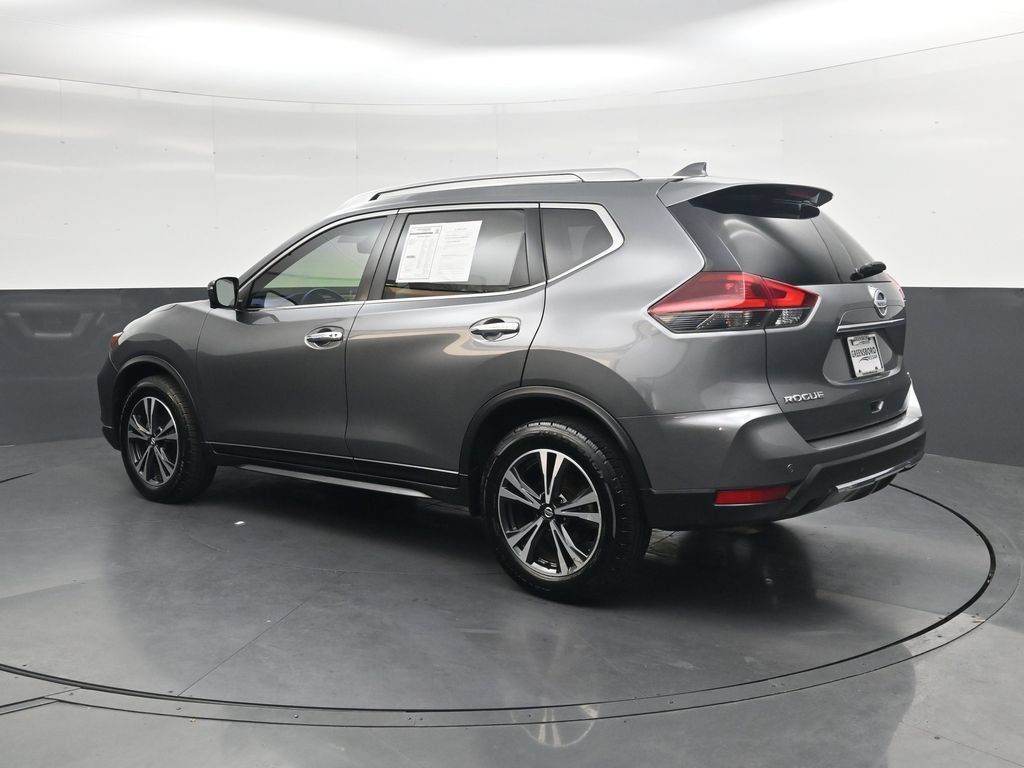 Used 2019 Nissan Rogue SV w/ Premium Package FWD image 10