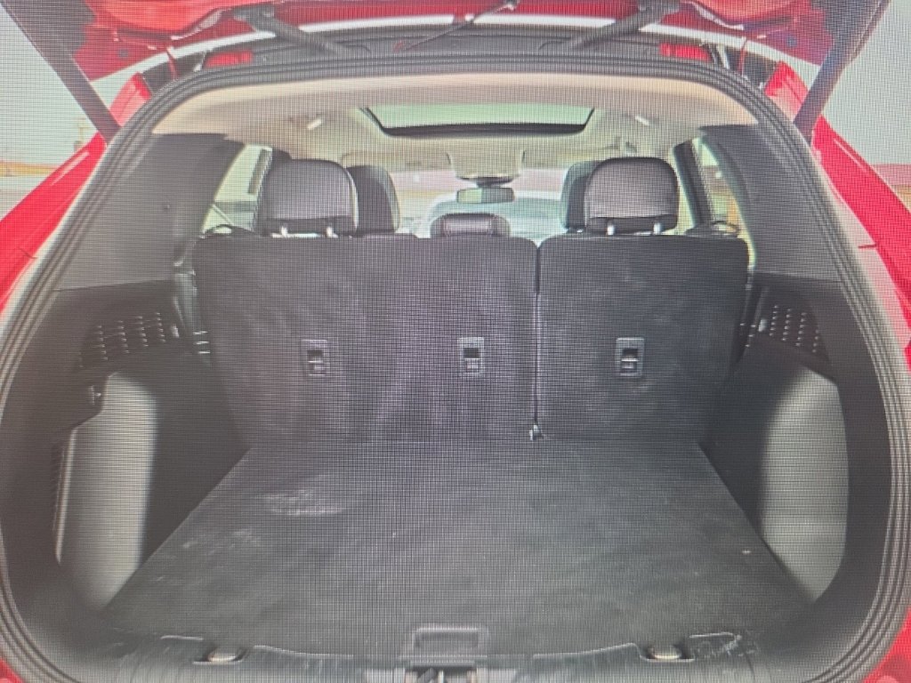 Used 2021 Ford Escape Titanium w/ Titanium Elite Package AWD/4WD image 16