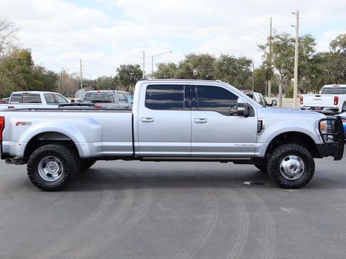 Used 2022 Ford F350 Lariat w/ Lariat Value Package image 9