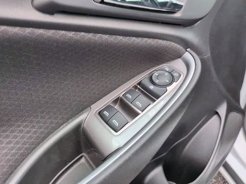 Used 2024 Chevrolet Malibu LT image 13